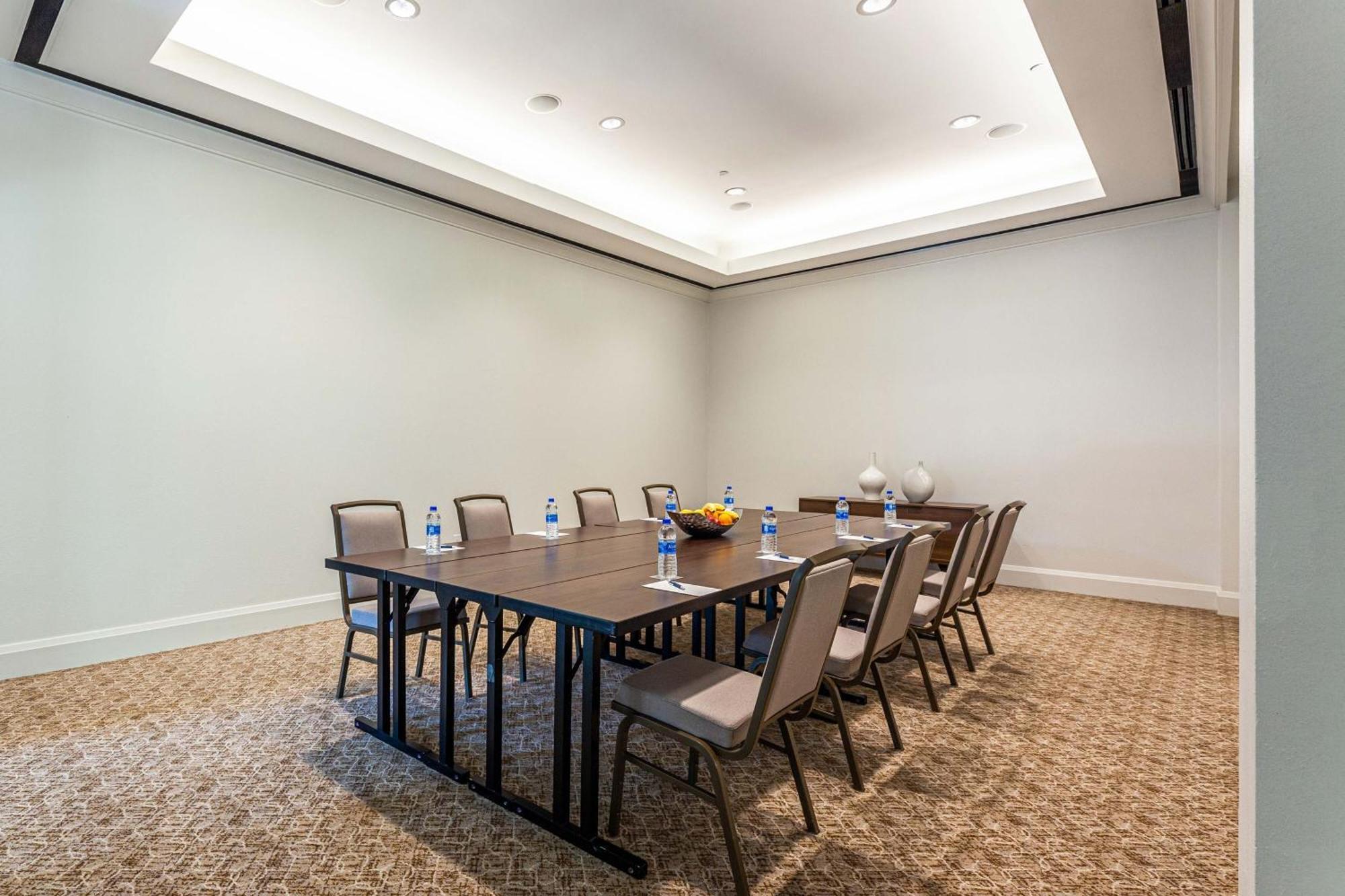 Sheraton Hotel Stonebriar Колони Экстерьер фото