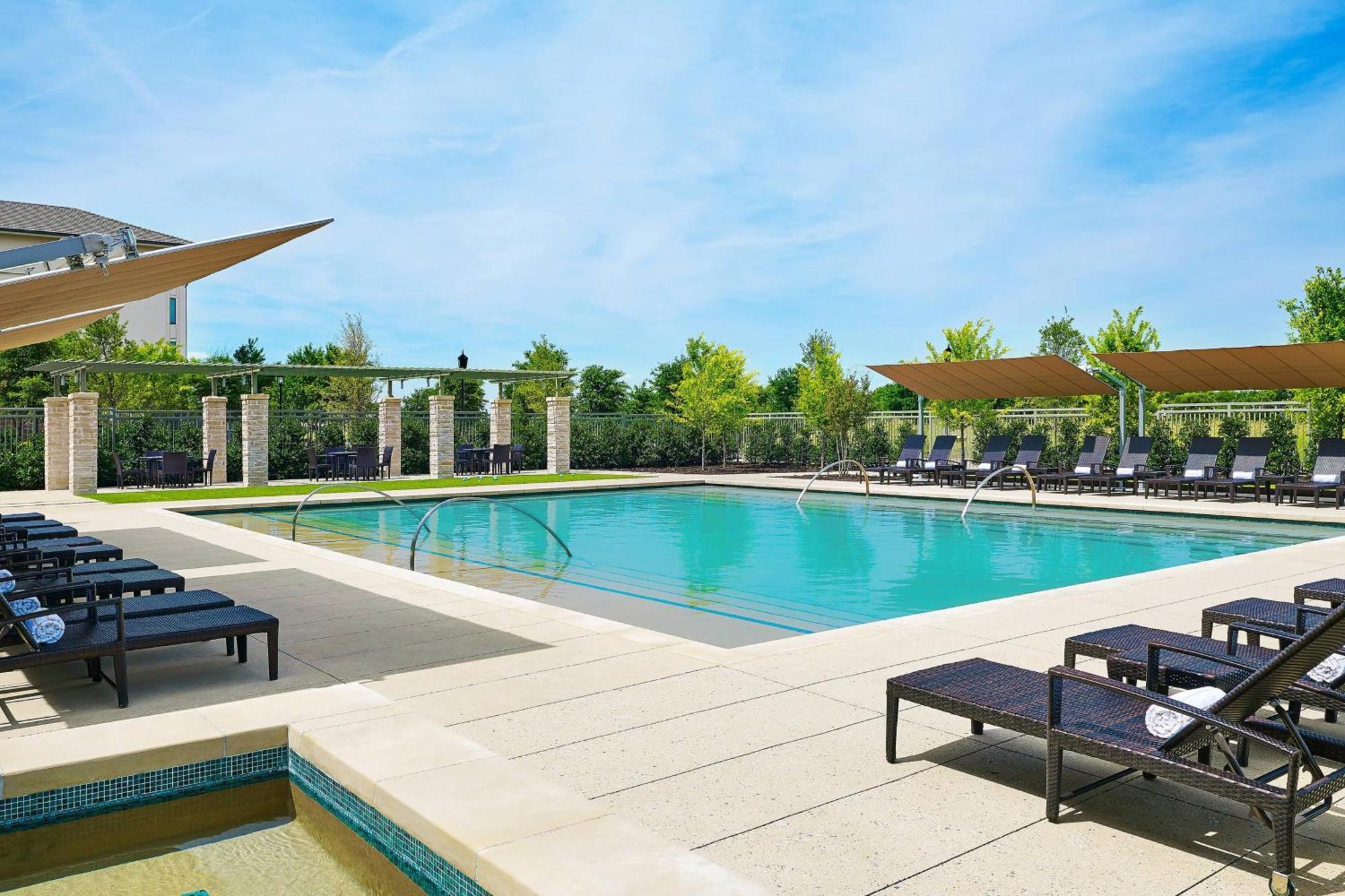 Sheraton Hotel Stonebriar Колони Экстерьер фото